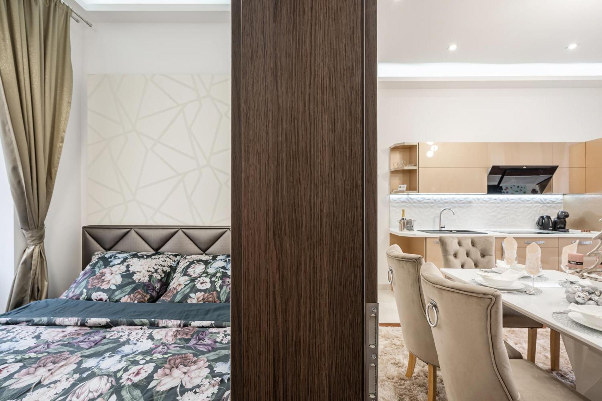 Centrum Opera Luxury With Free Garage Appartamento Budapest