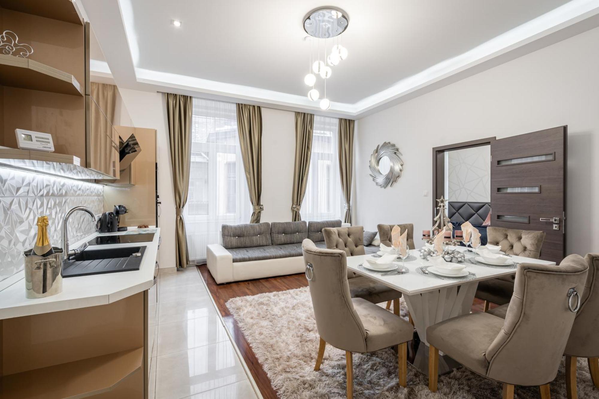 Centrum Opera Luxury With Free Garage Appartamento