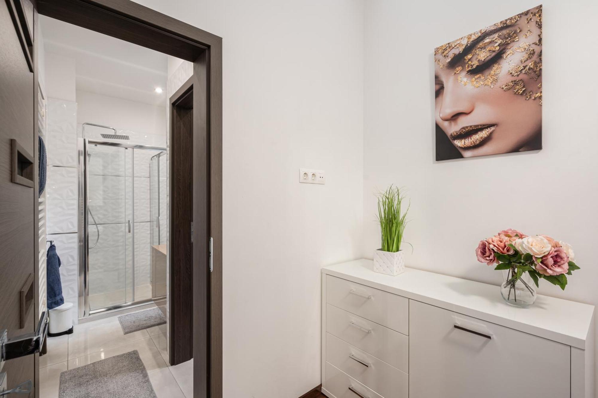 Appartamento Centrum Opera Luxury With Free Garage