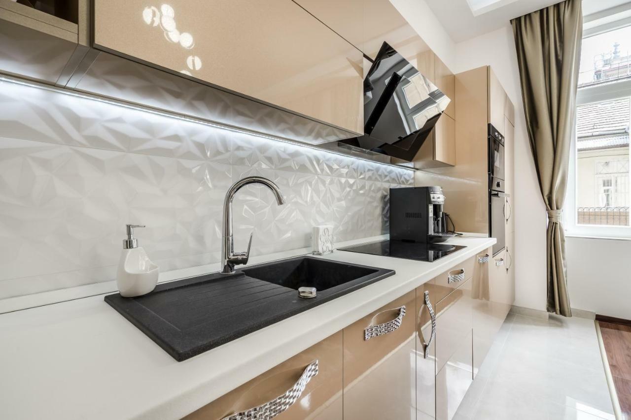 Appartamento Centrum Opera Luxury With Free Garage